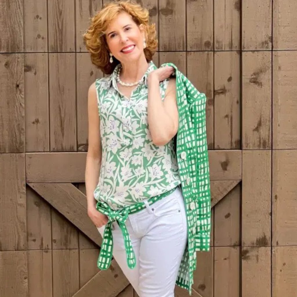 Cabi 6099 Bloom Blouse Spring 2022 Size Large Euc